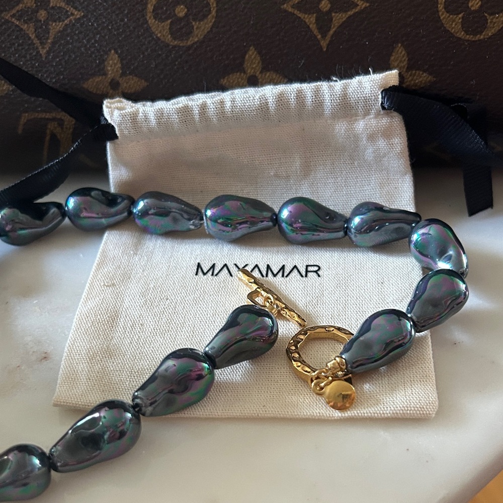 Mayamar luxurious black pearl iridescent Necklace‎ retail $148